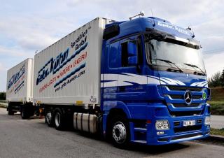 Trucks Trekkers Mercedes-Benz Actros 2544 LS 6x2