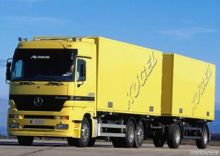 Trucks Trekkers Mercedes-Benz Actros 2553 LS 6x2