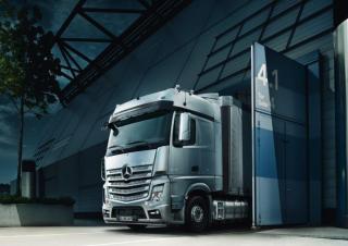 Trucks Trekkers Mercedes-Benz Actros 3340 LS 6x4
