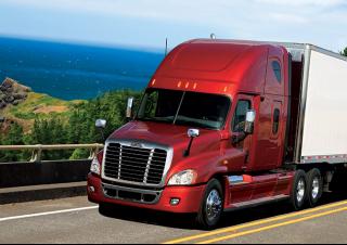 Trucks Trekkers Freightliner Cascadia 113 60 XT Cummins X15