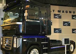 Trucks Trekkers Renault MAGNUM AE 520.19T