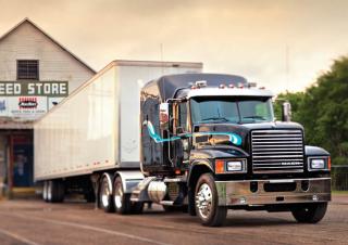 Trucks Trekkers Mack PINNACLE CA68 Conventional CHU602 MP8 4x2