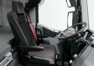 Trucks Trekkers Renault T 380.18 4X2 T E6