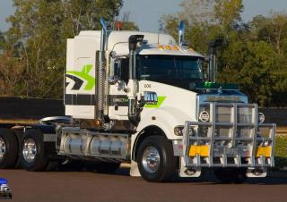 Trucks Trekkers Mack TITAN Day Cab ISX 550 8x6