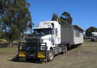 Trucks Trekkers Mack TITAN Day Cab MP10 8x4