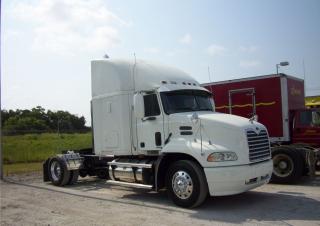 Trucks Trekkers Mack VISION CA65 Conventional CXN603 AC-460P ASET 6x4