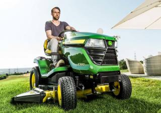 Zitmaaiers en Tuin tractoren John Deere X380