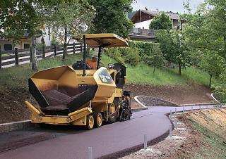 Verrijdbare asfalteermachine Caterpillar AP300F