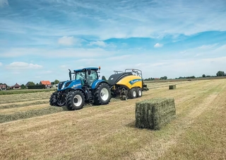 Vierkante-balenpersen New Holland BB 890 RC Plus