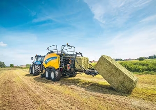 Vierkante-balenpersen New Holland BB 890 RC Plus