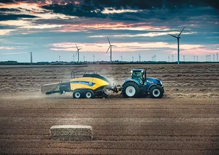 Vierkante-balenpersen New Holland BB 890 RC Plus