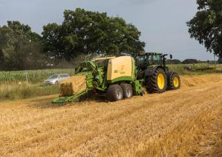 Vierkante-balenpersen Krone Big Pack 870 HDP XC
