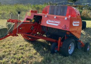 Vierkante-balenpersen Maschio Pitagora