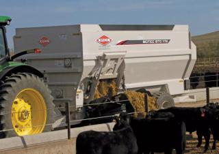 voertechnologie voermengwagens Kuhn Botec 172