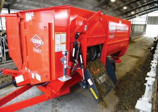 voertechnologie voermengwagens Kuhn RA 130