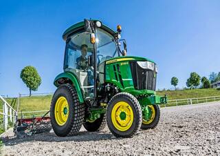 Voertuigen Voortrekhaak gemeentetrekker John Deere 3039 R