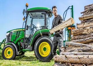 Voertuigen Voortrekhaak gemeentetrekker John Deere 3046 R
