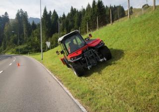 Voertuigen Voortrekhaak gemeentetrekker Aebi TT 281+