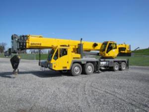 Vrachtwagenkranen Grove TMS800E