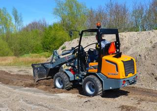 Wielladers Giant G2700 HD+