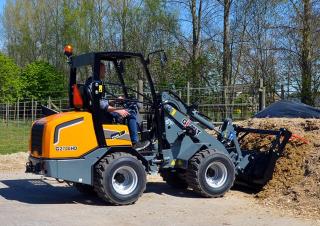 Wielladers Giant G2700HD