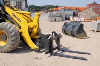 Wielladers Komatsu WA100M-6