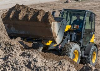 Wielladers Komatsu WA70-7