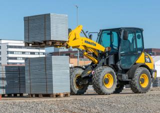 Wielladers Komatsu WA70-7