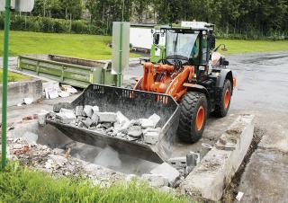 Wielladers Hitachi ZW180-6