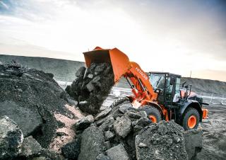 Wielladers Hitachi ZW220-6