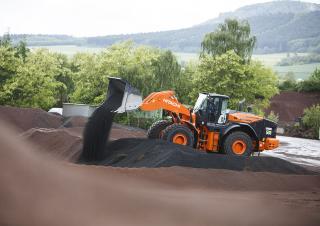 Wielladers Hitachi ZW 370-5