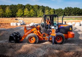 Wielladers Hitachi ZW100-6
