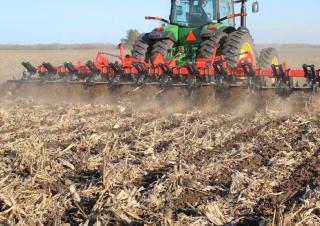 Cultivatoren Kuhn Gladiator 1210M-1240