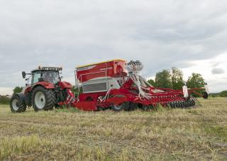 Zaaimachines Pöttinger Terrasem R 4 fertilizer