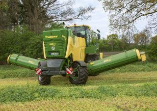 Zelfrijdende maaierkneuzer Krone Big M 450 CV