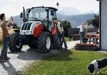 Tractoren met vierwielaandrijving Steyr 4055 Kompakt S Basis