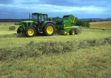 Tractoren met vierwielaandrijving John Deere 6020 SE