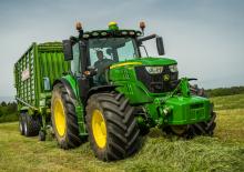 Tractoren met vierwielaandrijving John Deere 6155R