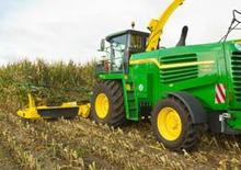 Veldhakselaars met vierwielaandrijving John Deere 7480