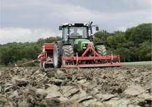 Tractoren met vierwielaandrijving DEUTZ-FAHR Agrofarm 420 DT