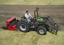 Tractoren met vierwielaandrijving DEUTZ-FAHR Agrokid 230 DT