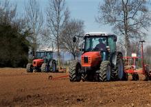 Tractoren met vierwielaandrijving SAME Dorado 70 GS DT