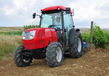 Tractoren met vierwielaandrijving McCormick F110F
