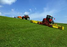 Tractoren met vierwielaandrijving Lindner Geotrac 124