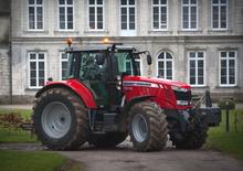 Tractoren met vierwielaandrijving Massey Ferguson MF 7616 Dyna 6