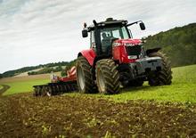 Tractoren met vierwielaandrijving Massey Ferguson MF 7620 Dyna 6