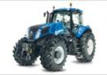 Tractoren met vierwielaandrijving New Holland T 8.330 (800)