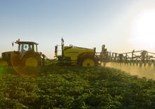 Getrokken veldspuiten John Deere 732