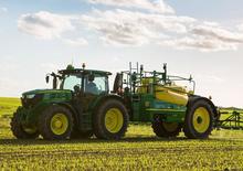 Getrokken veldspuiten John Deere R952i