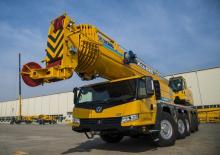 All-terrain kranen XCMG XCA220